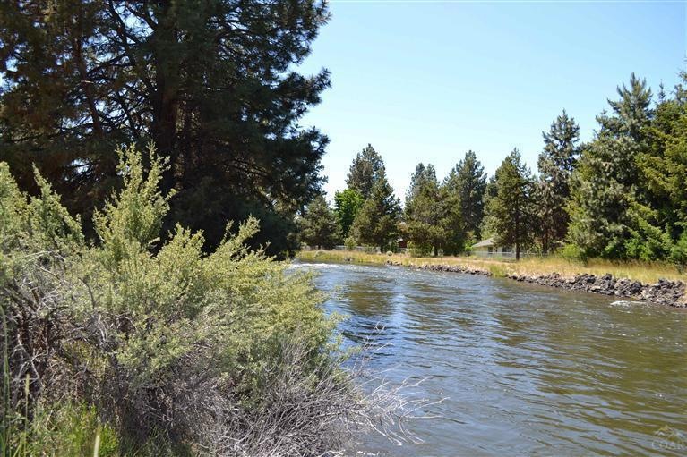 61243 Ladera Rd, Bend, OR 97702 - photo 1