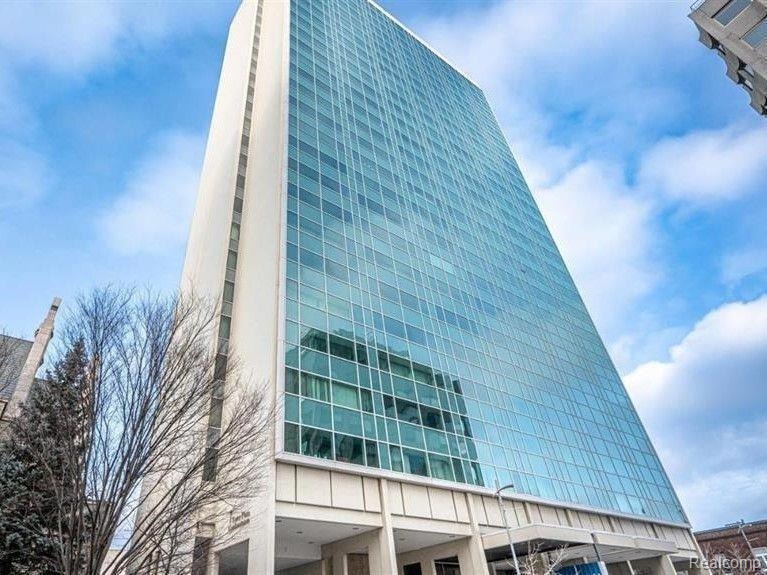 Tower Plaza unit 3K, Ann Arbor, MI 48104 - photo 1