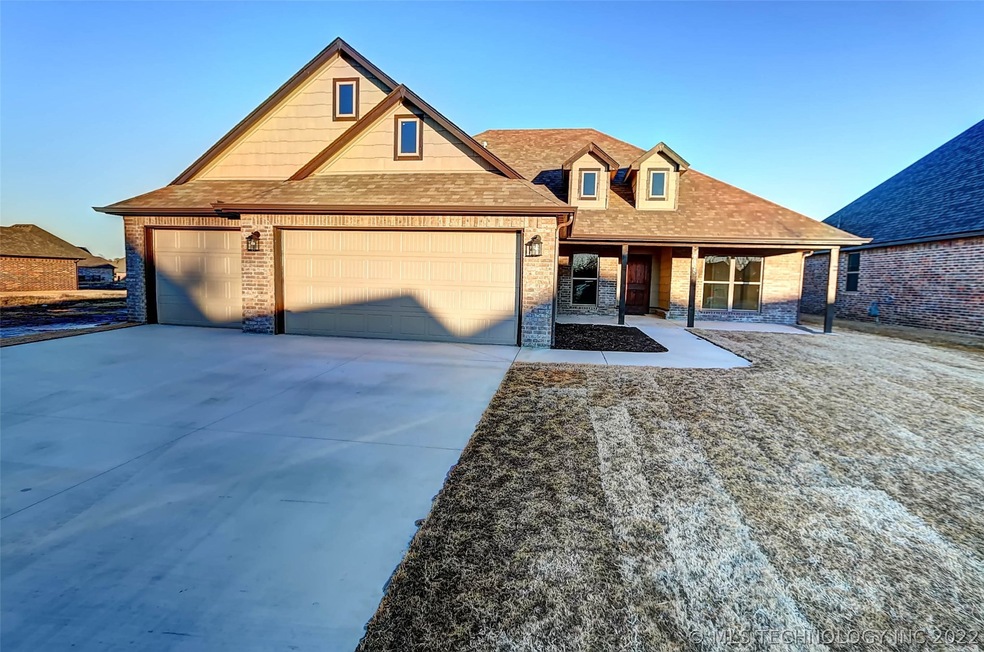 8112 N 76th Ave E, Owasso, OK 74055 - photo 1