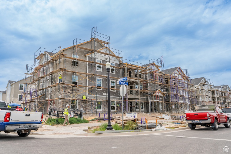 13741 S Hanley Ln unit FF201, Riverton, UT 84065 - photo 1