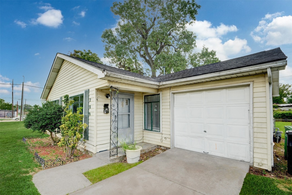 Sold • Co-Listing Agent