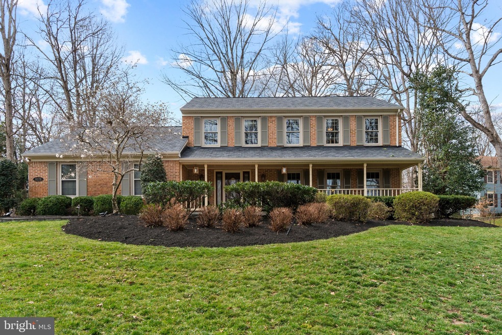 8178 Hillcrest Dr, Manassas, VA 20111 - photo 1