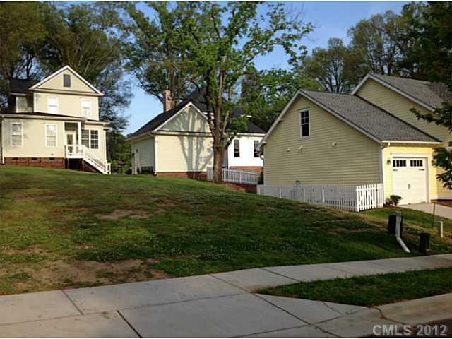 Exterior Front - This is the last lot in our quadr