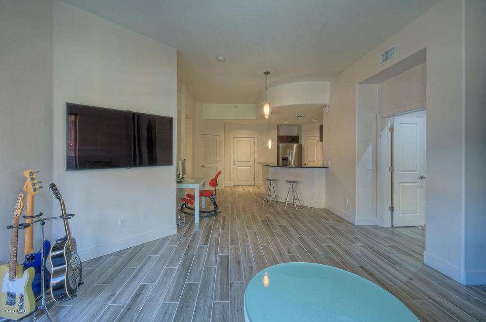 945 E Playa Del Norte Dr Unit-large-011-