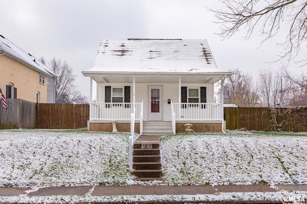 1415 W 16th St, Davenport, IA 52804 - photo 1