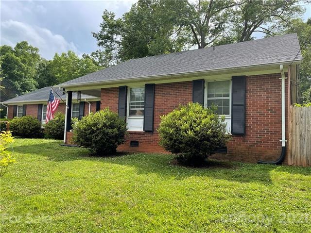 128 Brierwood Rd, Statesville, NC 28677 - photo 1