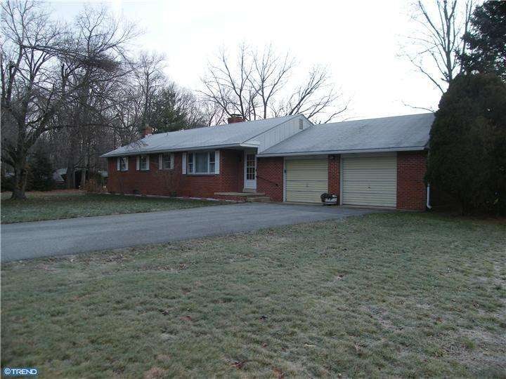 929 Clydesdale Dr, Bear, DE 19701 - photo 1