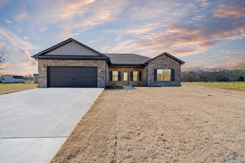 25479 Vaughn St, Elkmont, AL 35620 - photo 1