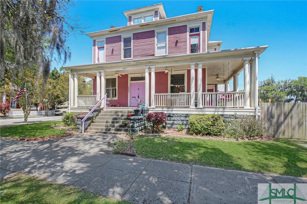 1002 E Henry St, Savannah, GA 31401 - photo 1