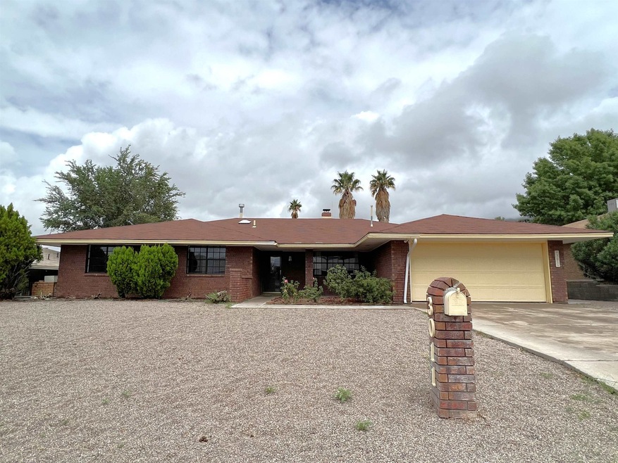 3011 15th St, Alamogordo, NM 88310 - photo 1