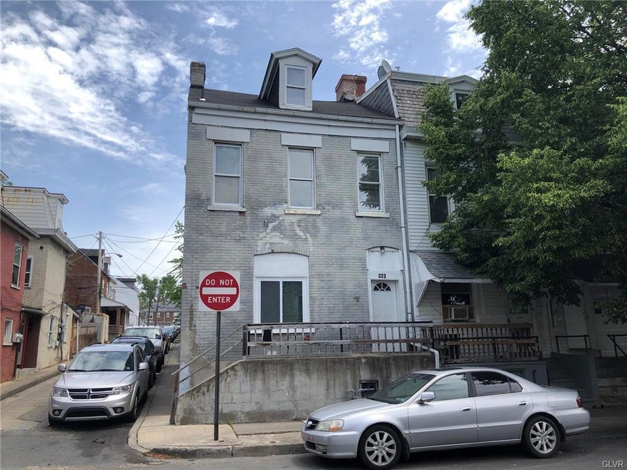 323 N 2nd St, Allentown, PA 18102 - photo 1