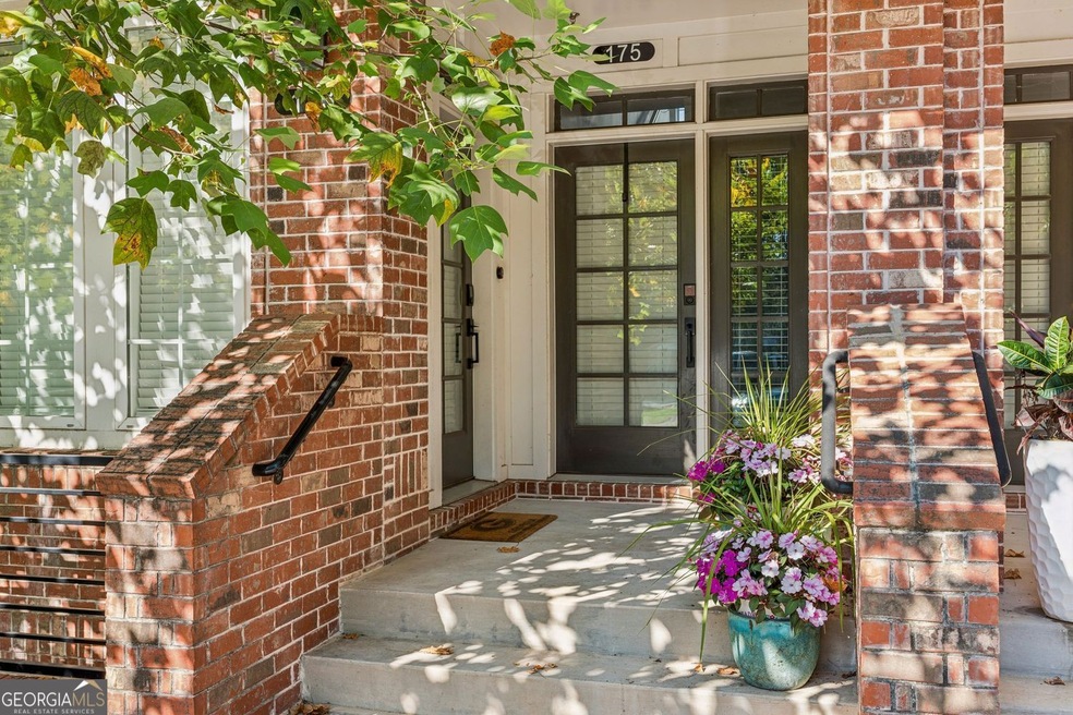 Front entrance @street level