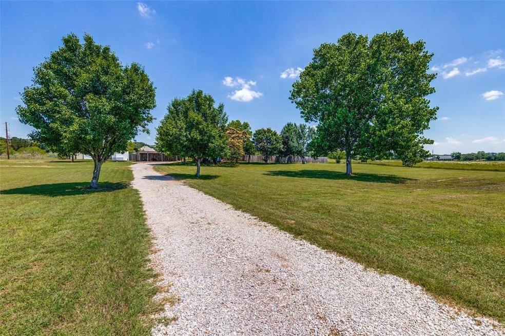 110 La Costa Cir, Weatherford, TX 76088 - photo 1