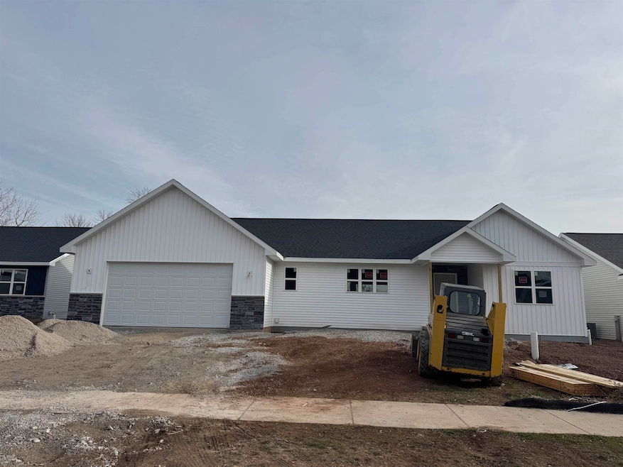 N9278 Constellation Dr, Appleton, WI 54915 - photo 1