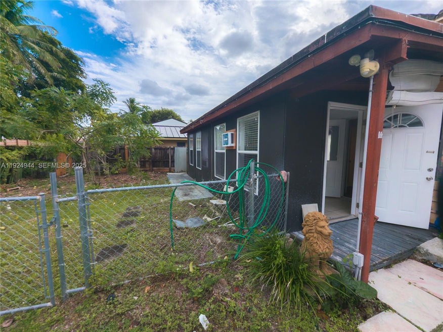 5893 SW 26th St unit 2, Miami, FL 33155 - photo 1