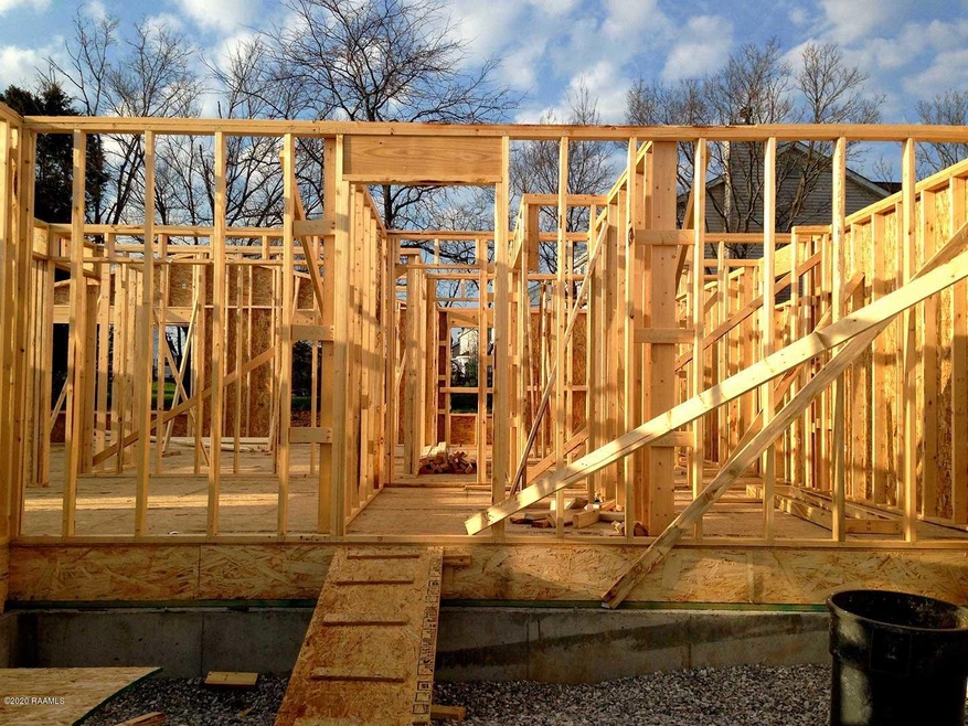 221 Gable