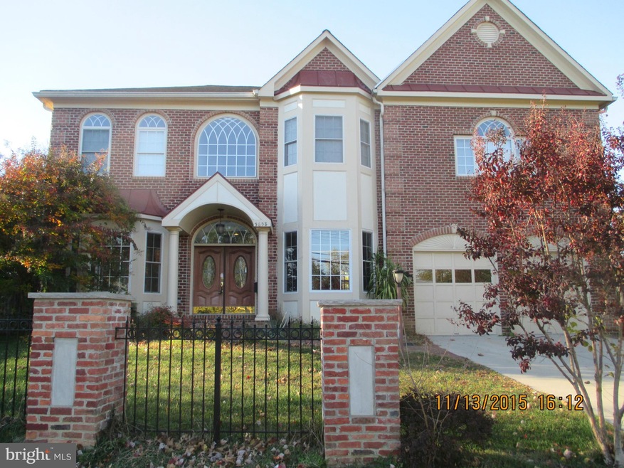 5858 Glen Forest Dr, Falls Church, VA 22041 - photo 1