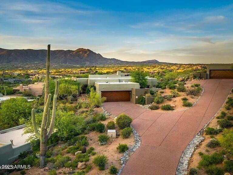 9898 E Graythorn Dr, Scottsdale, AZ 85262 - photo 1