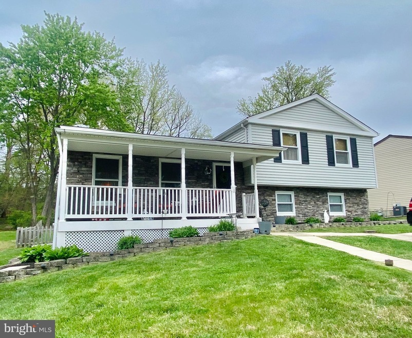 6 Horse Chestnut Ct, Essex, MD 21221 - photo 1