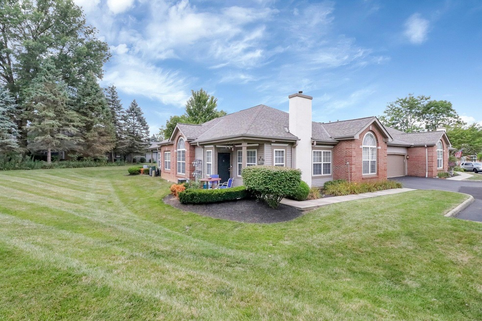 5-web-or-mls-114-alexander-lawrence-dr