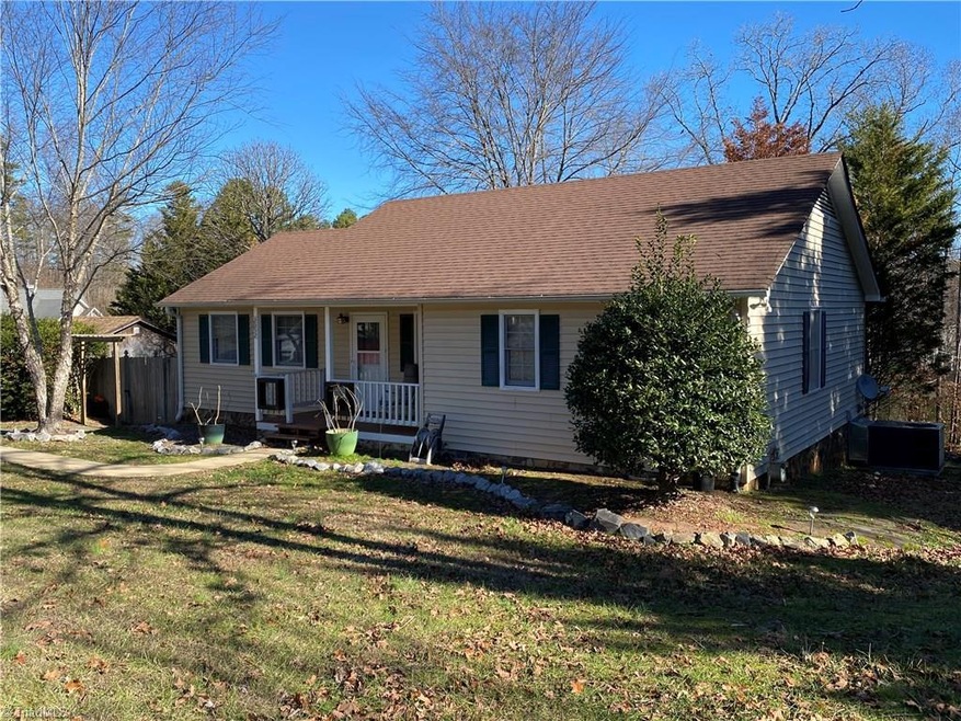 2052 King Ct, Asheboro, NC 27203 - photo 1