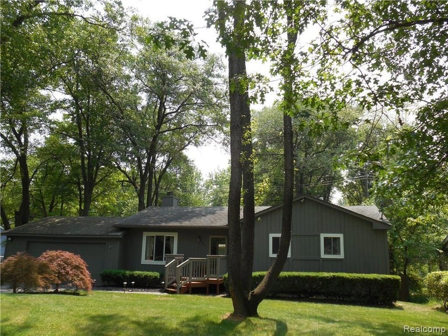 GREAT CURB APPEAL
