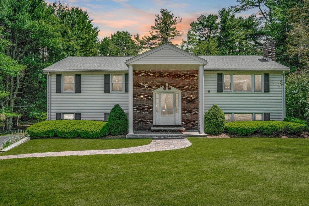 5 Gloria Ln, North Reading, MA 01864 - photo 1