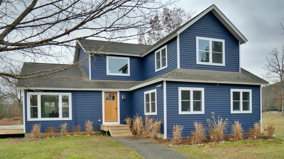 4 White Birch Ln, Great Barrington, MA 01230 - photo 1