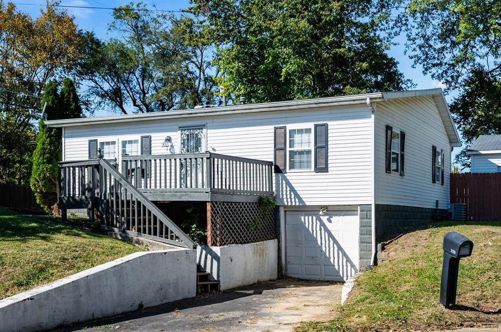 2135 Park Ave, Anderson, IN 46016 - photo 1