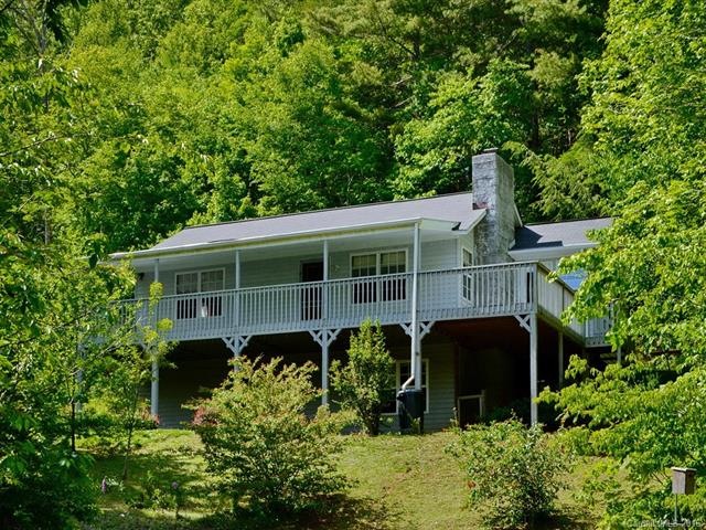 582 Burleson Gap Rd, Burnsville, NC 28714 - photo 1