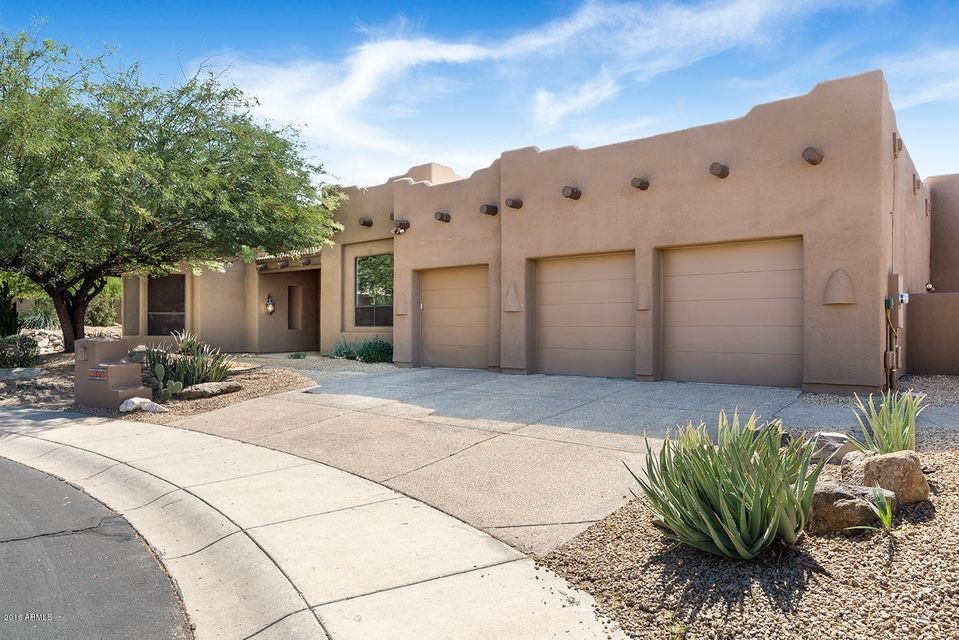 Great curb appeal!