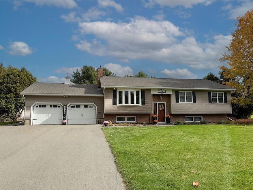 72 Nottingham Way, Brewer, ME 04412 - photo 1