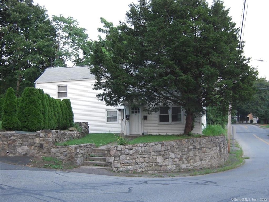 61 Beacon St, Norwalk, CT 06851 - photo 1