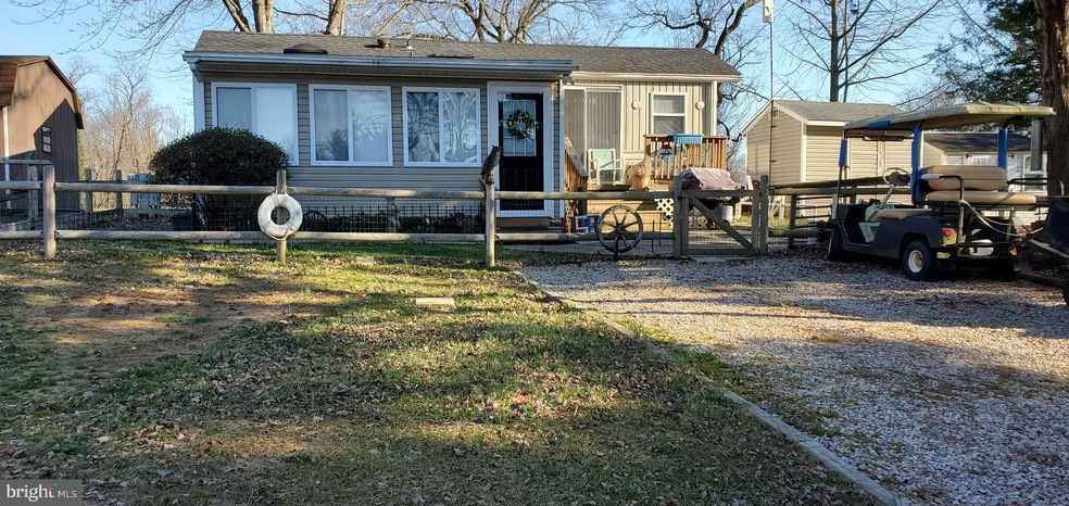 65,66 Pomo Ln unit GLEN 8, Earleville, MD 21919 - photo 1