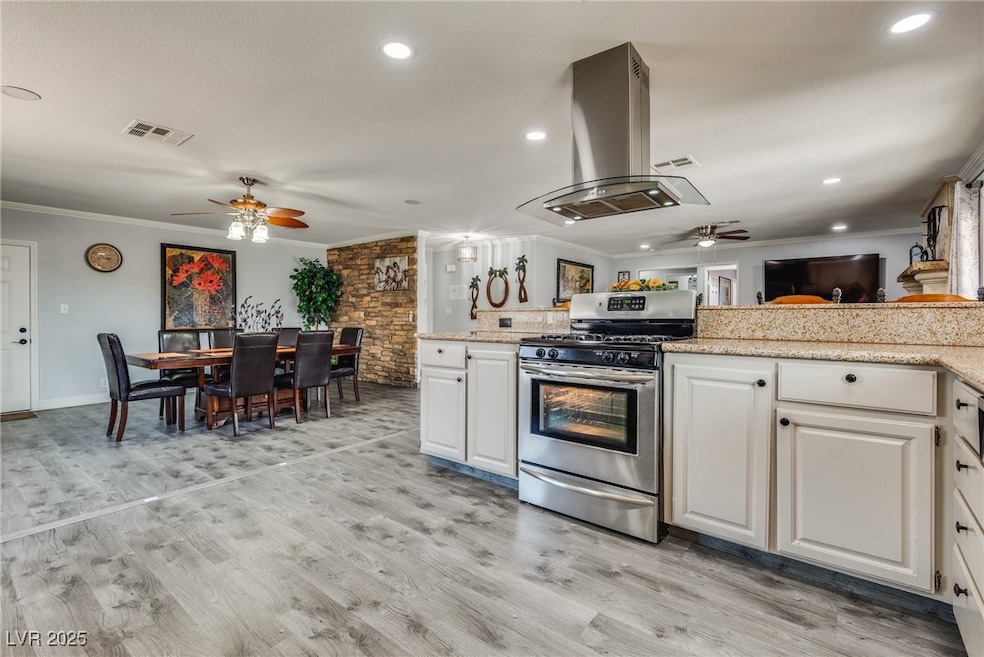 5403 Tamarus St, Las Vegas, NV 89119 - photo 1