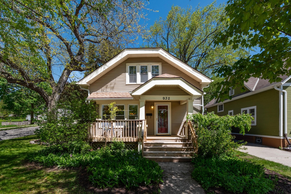932 Poplar St-14