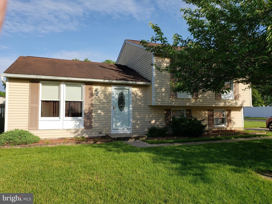 516 Fuselage Ave, Essex, MD 21221 - photo 1