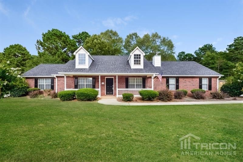 102 Old Stonewall Dr, Locust Grove, GA 30248 - photo 1