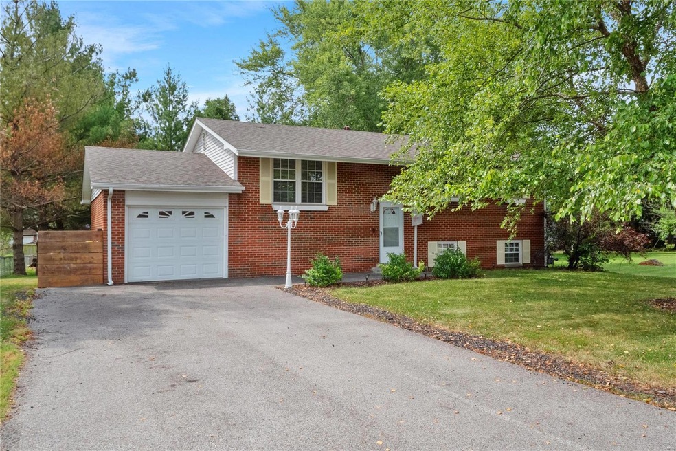 2214 Vadalabene Dr, Maryville, IL 62062 - photo 1