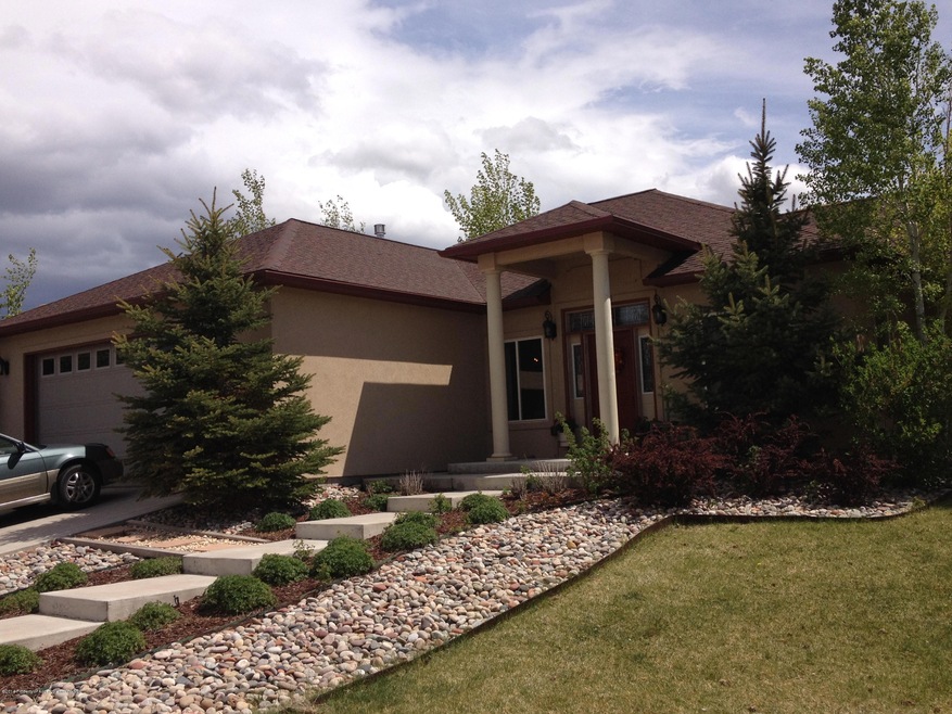 1229 Sage Front Ext 3