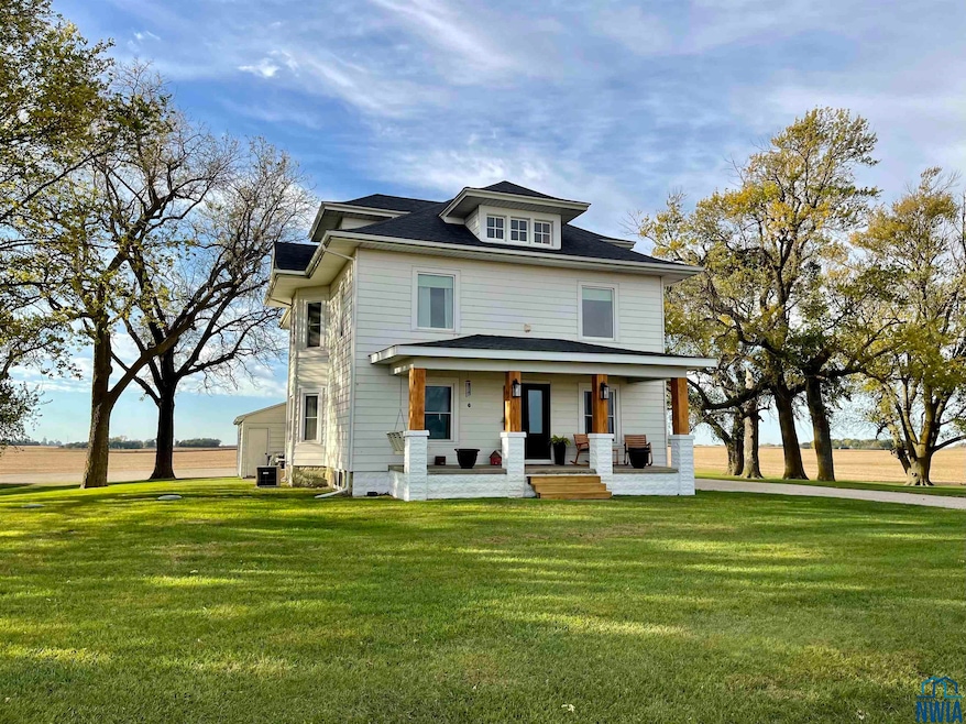 Pending $425,000 • Co-Listing Agent