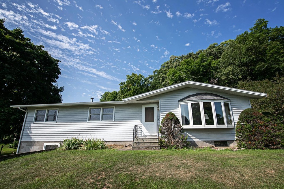 23370 Lamoille Rd, Winona, MN 55987 - photo 1