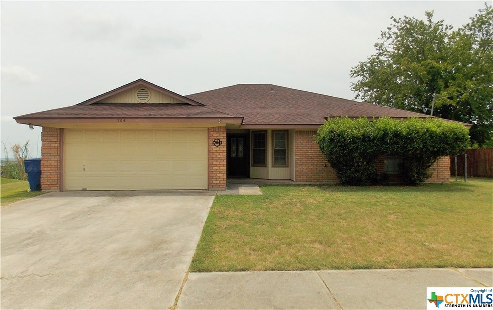 704 Skyline Dr, Copperas Cove, TX 76522 - photo 1