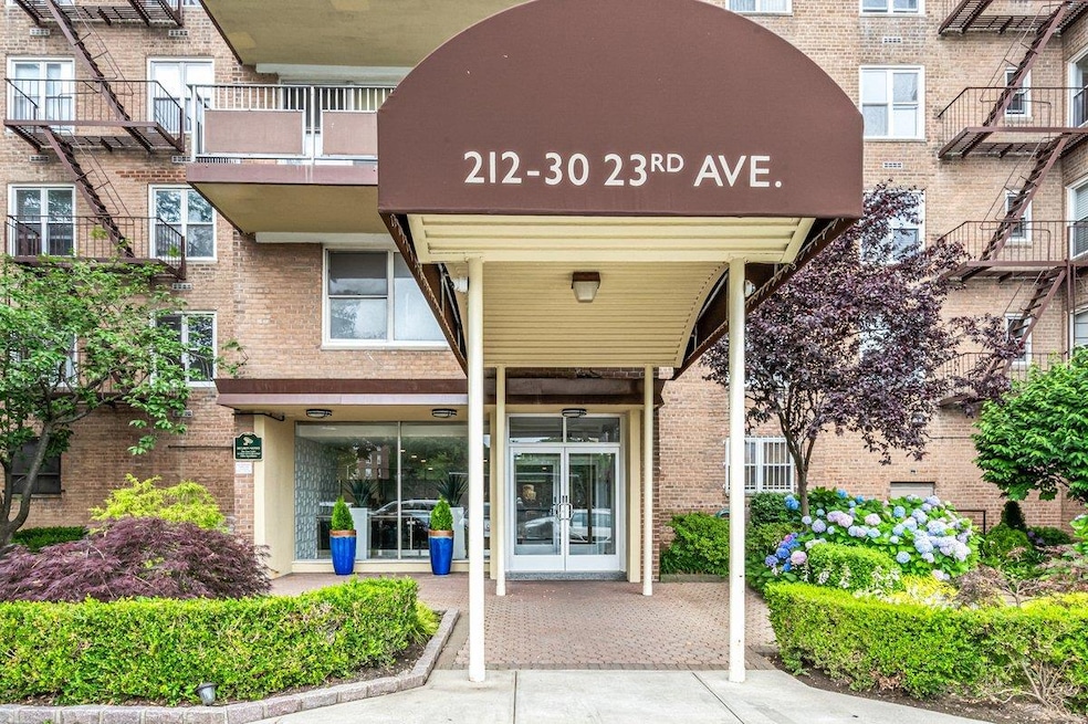 Bay Terrace Cooperative Section XII, Inc. unit 6H, Bayside, NY 11360 - photo 1