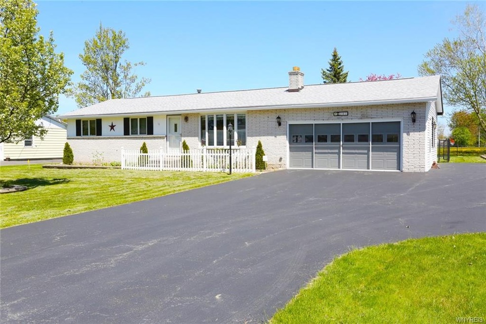 7201 Norman Rd, North Tonawanda, NY 14120 - photo 1