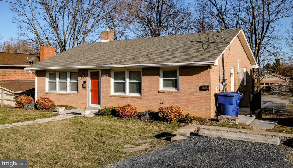 345 W 11th St, Front Royal, VA 22630 - photo 1