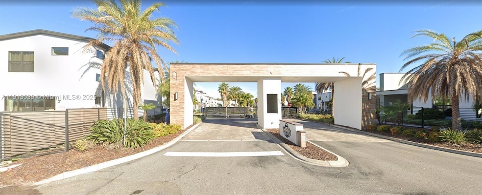 192 Villa Domani Cir, Davenport, FL 33896 - photo 1