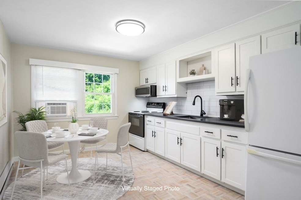 22 Beacon Ave unit 4, Newburyport, MA 01950 - photo 1