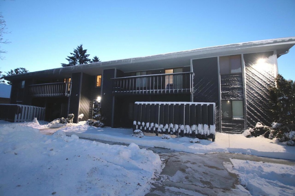 3215 West Meadows Ct., Sheboygan