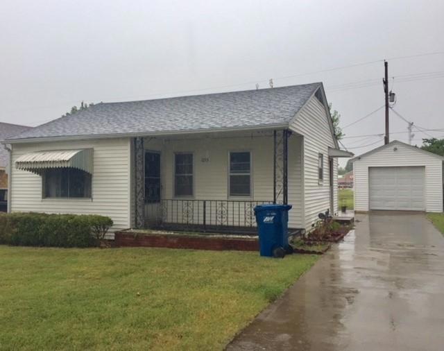 1215 Olive St, Carthage, MO 64836 - photo 1